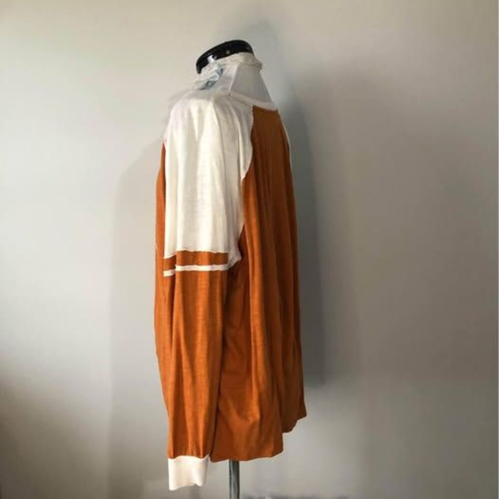 Blouse 2X 22-24 Cato burnt Orange “Fall Lays Ahead” 27” p-p, 26” length, C5818 - Picture 4 of 5